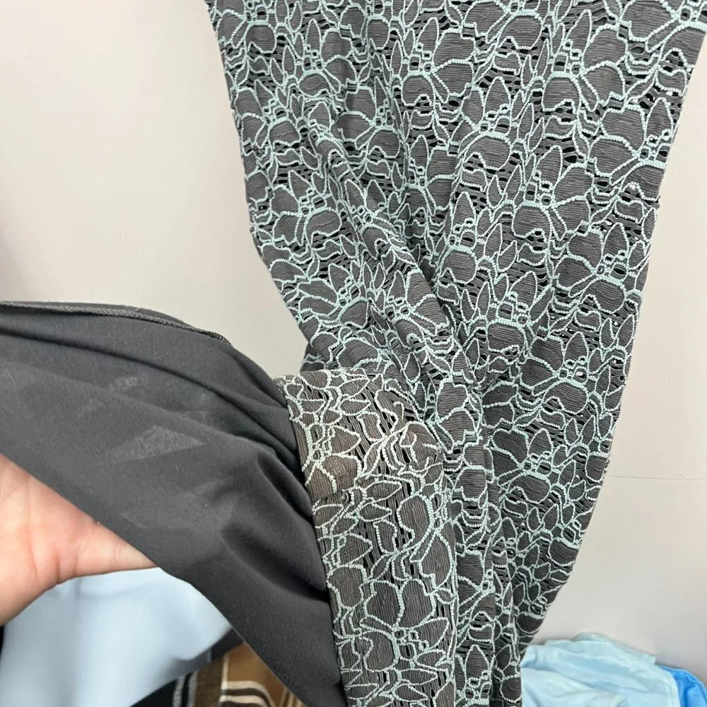 Velvet Gray and Blue Sheath Dress Stretchy Scoop Neck Short Sleeve Size Large - Picture 3 of 6